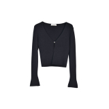 Cashmere top with pearl button