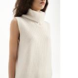 Ribbed high neck wool vest